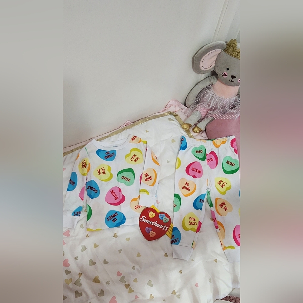 Sweethearts Toddler Girl 2 Piece Pajama Set NWT